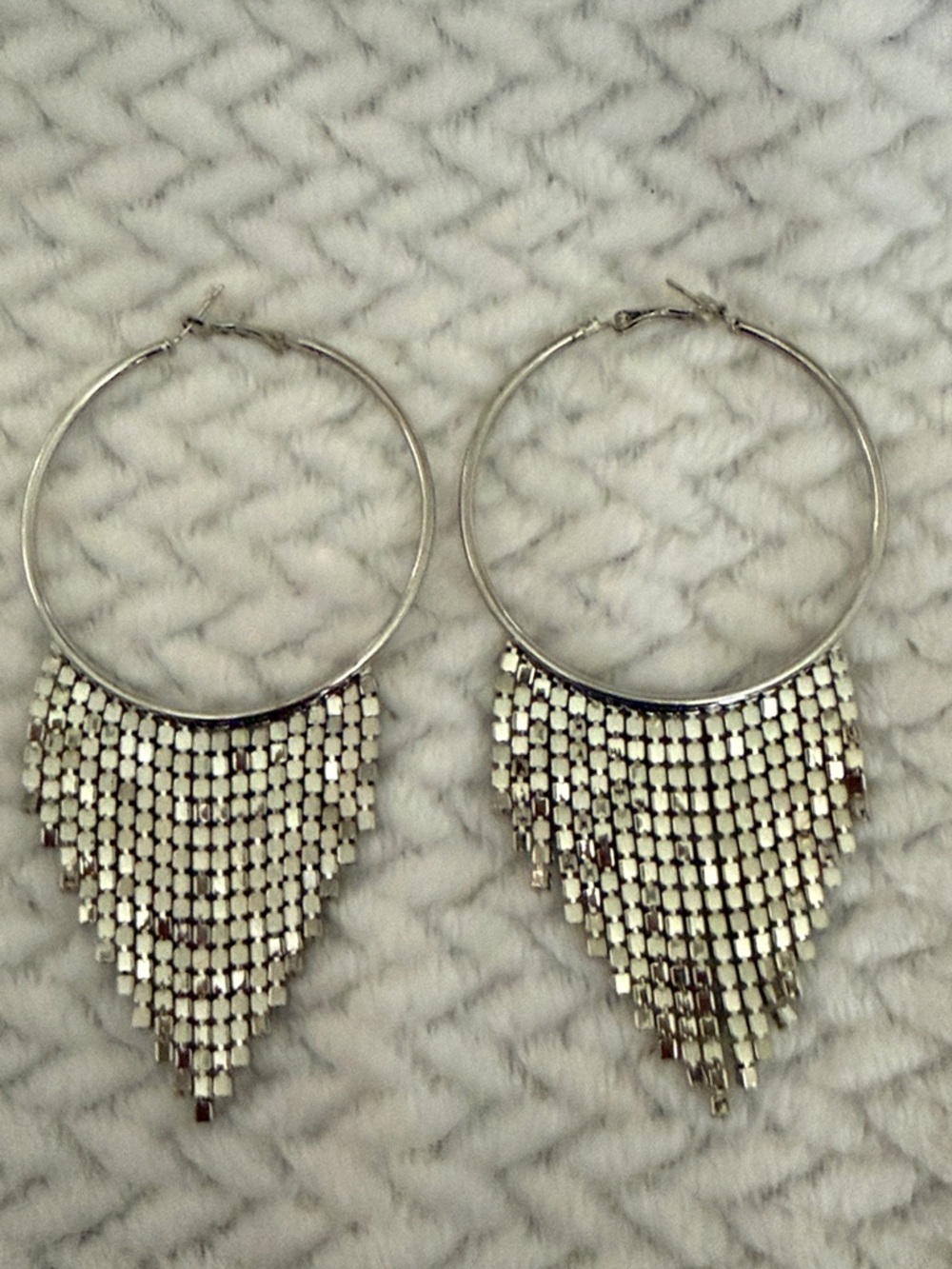 Macy's Silver Crystal Fringe Hoop Earrings Rhinestone Waterfall - Picture 3 of 3
